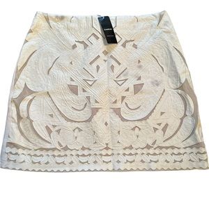 ✨BNWT✨ BEBE white gorgeous skirt size 10